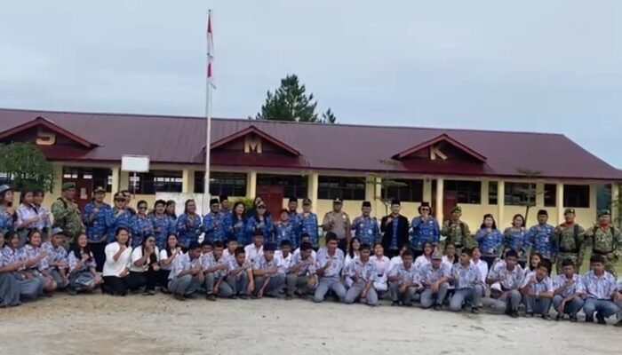 Kecamatan Merek Gelar Upacara Hari Sumpah Pemuda Di&nbsp; SMk&nbsp; N1 Merek Bersama Prokopimca