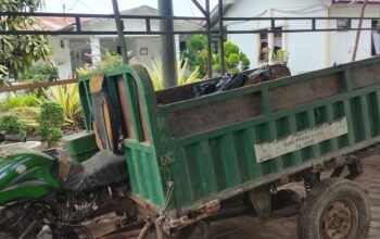 Sejumlah armada kereta roda tiga pengangkut sampah milik Dinas Lingkungan Hidup Banyak Mangkrak.